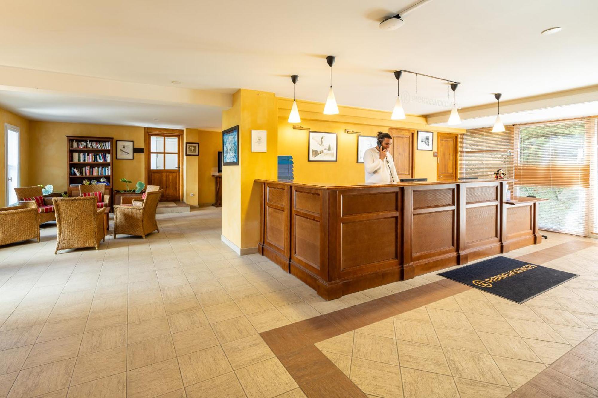 Residence Pierre & Vacances Les Trois Domaines Акс-ле-Терм Экстерьер фото